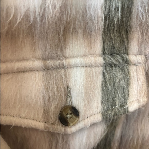 Plaid Faux Fur American Eagle  Jacket‎ - Picture 2 of 7